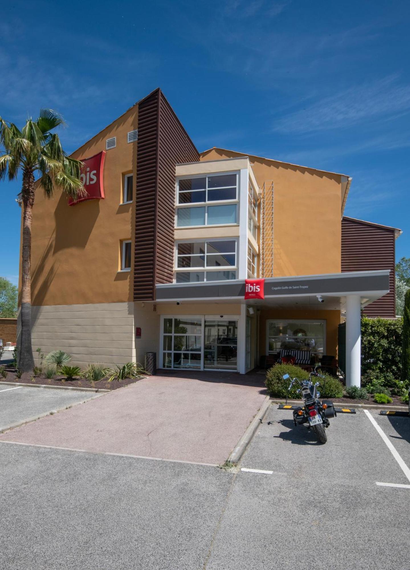 Hotel ibis Golfe de Saint-Tropez Cogolin Exterior foto